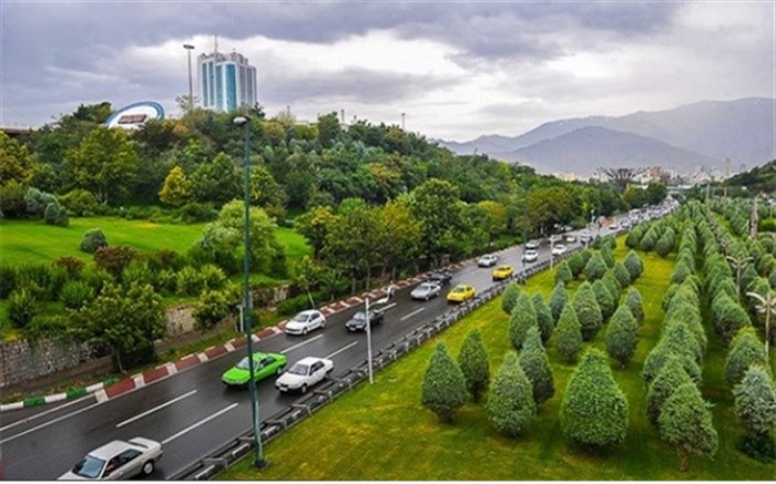 در گفتگو با تشکری هاشمی مطرح شد؛ افزایش سرانه فضای سبز در تهران با خروج قانونی پادگان‌ها/ از اهمیت جذب درآمد‌های پایدار تا تحقق بودجه ۱۴۰۱