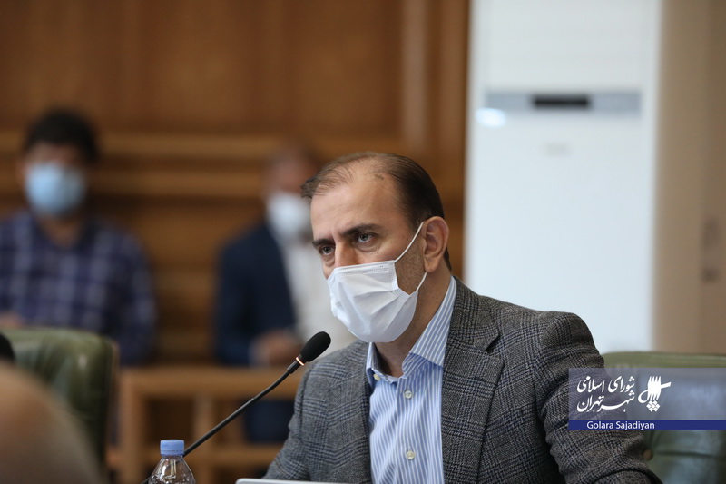 افشین حبیب‌زاده: شهردار تهران موضوع توزیع گوشت‌های بی‌کیفیت در فروشگاه شهروند را بررسی کند