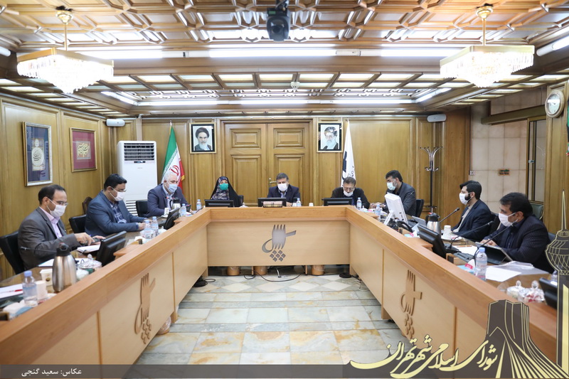 در جلسه کمیسیون شهرسازی و معماری شورای شهر تهران بررسی شد؛  آسیب شناسی عملکرد دفاتر خدمات الکترونیک شهر تهران در فرایند صدور پروانه